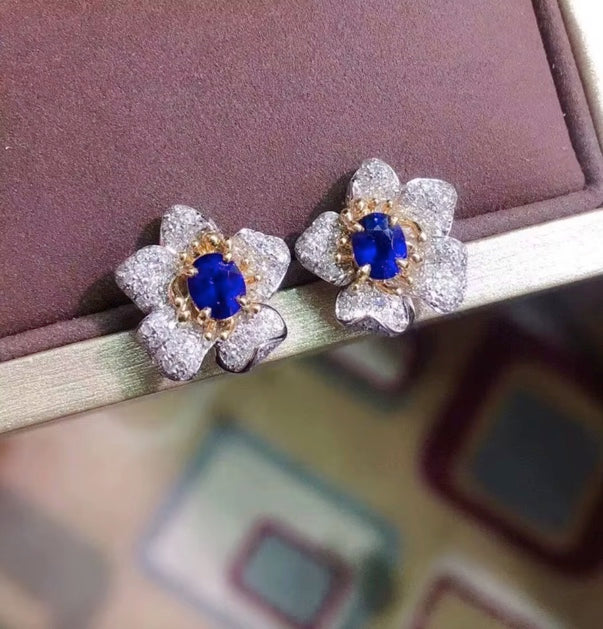 0.8ct Blue Sapphire & Diamond Flower Cluster Stud Earrings 18K Gold