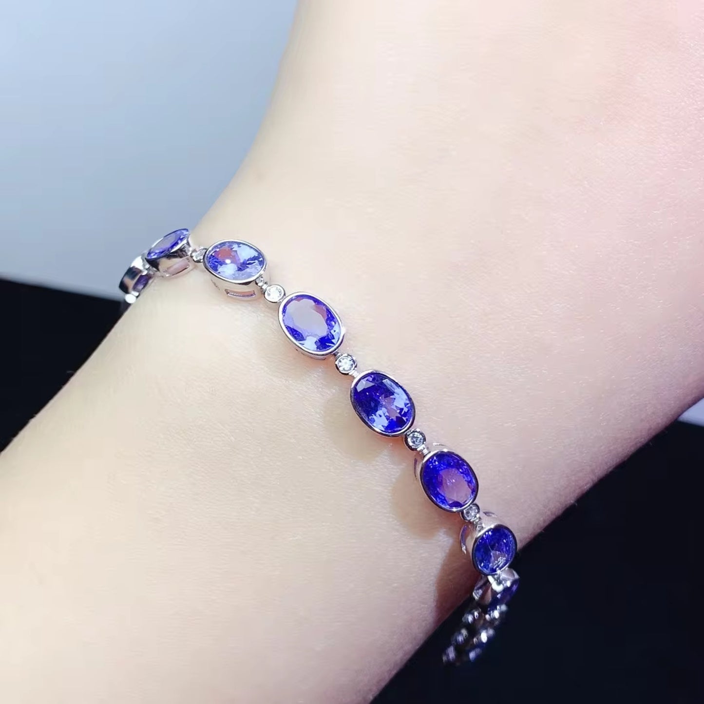 Purple Tanzanite Bracelet, Tanzanite Bracelet, Women's Tanzanite Bracelet, Tanzanite Gemstone Bracelet, Natural Tanzanite Jewelry, Natural Tanzanite Bracelet, Tanzanite Tennis Bracelet, Genuine Tanzanite Jewelry, VVS1 Tanzanite, Purple Tanzanite, Sterling Silver Tanzanite Bracelet, Women’s Tanzanite Bracelet, Tanzanite Jewelry For Women, Natural Tanzanite Jewelry, December Birthstone Tanzanite, Tanzanite December Birthstone Bracelet