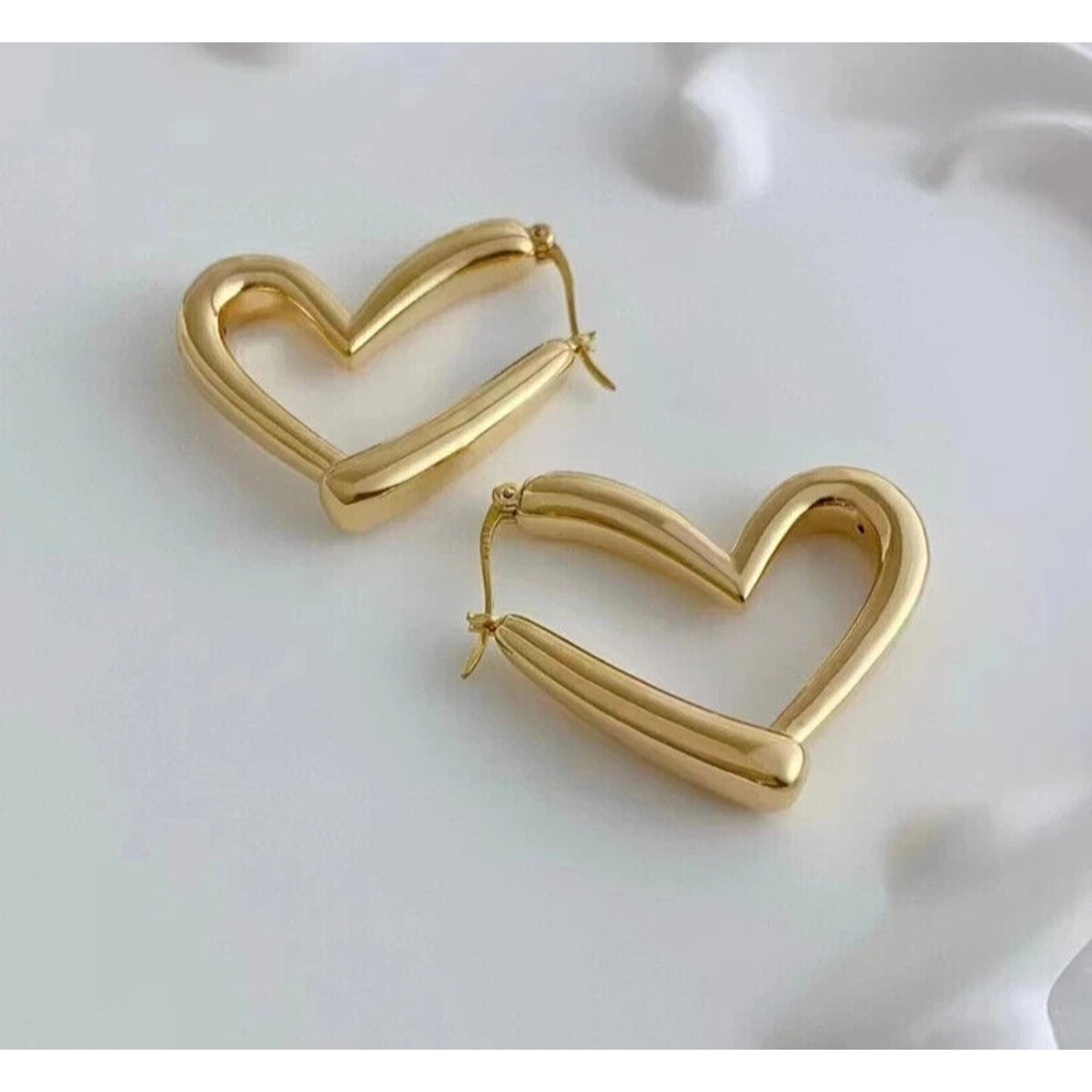 18k Yellow Gold Heart Hoop earrings, Heart Shaped Hoop Earrings Au750