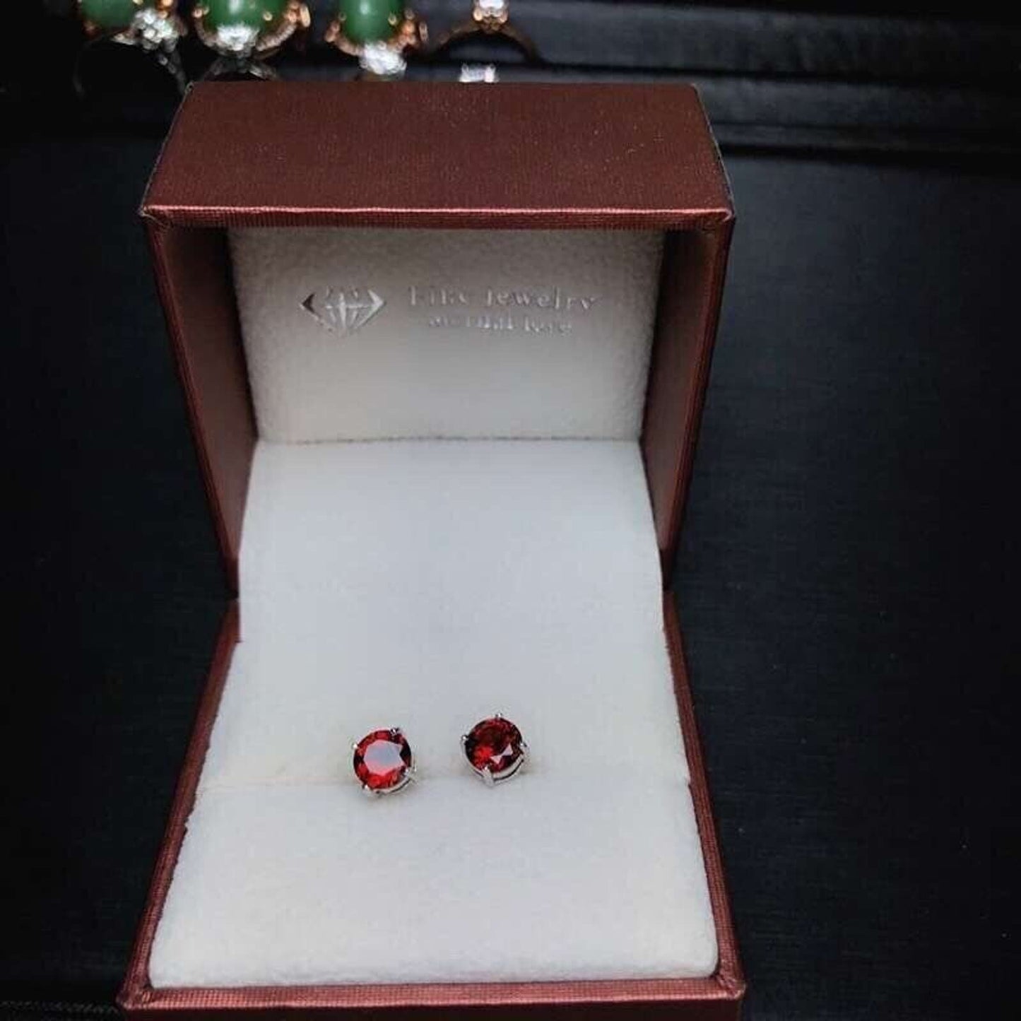 Red Garnet Gemstone Stud Earrings Round Cut 6mm