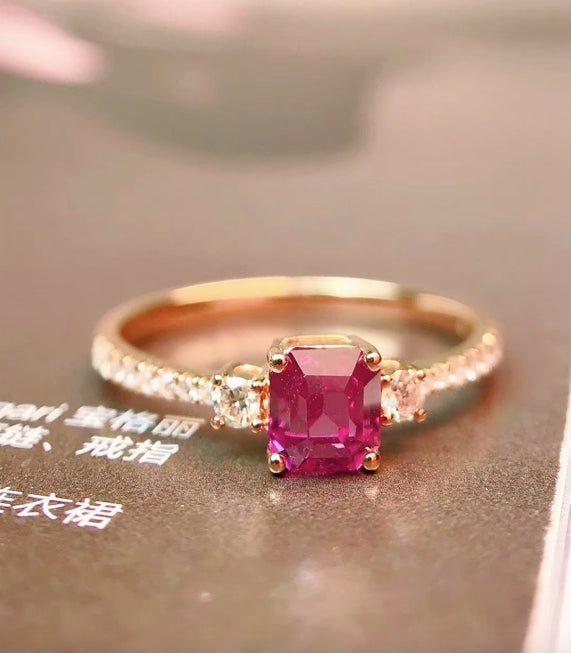 0.74Ct Pinkish Purple Sapphire & Diamond Ring 18K Yellow Gold, Pink Sapphire Ring, Padparadscha Sapphire, Padparadscha Sapphire Wedding Ring, Padparadscha Sapphire Engagement Ring, Padparadscha Sapphire & Diamond Ring, Padparadscha Sapphire and Diamond Wedding Ring, Natural Padparadscha Sapphire Ring, Padparadscha Sapphire Jewelry, 18k Gold Padparadscha Sapphire Ring, Women's Pink Padparadscha Sapphire Ring, White Gold Padparadscha Sapphire Ring