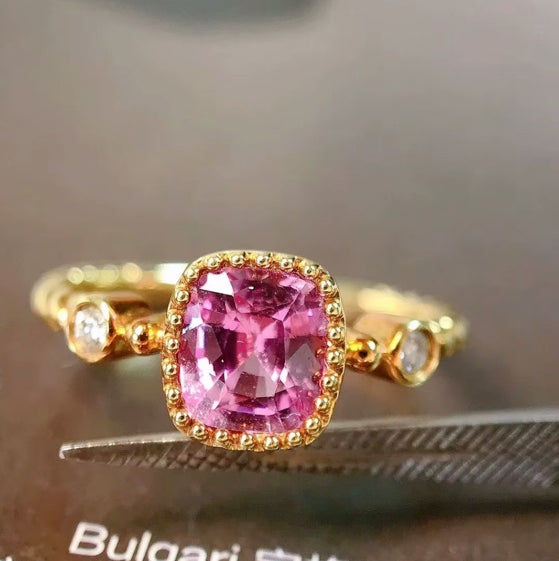 0.98Ct Pink Sapphire & Diamond Ring 18K Yellow Gold, Pink Sapphire Ring, Padparadscha Sapphire, Padparadscha Sapphire Wedding Ring, Padparadscha Sapphire Engagement Ring, Padparadscha Sapphire & Diamond Ring, Padparadscha Sapphire and Diamond Wedding Ring, Natural Padparadscha Sapphire Ring, Padparadscha Sapphire Jewelry, 18k Gold Padparadscha Sapphire Ring, Women's Pink Padparadscha Sapphire Ring, White Gold Padparadscha Sapphire Ring