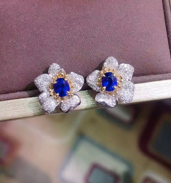 0.8ct Blue Sapphire & Diamond Flower Cluster Stud Earrings 18K Gold