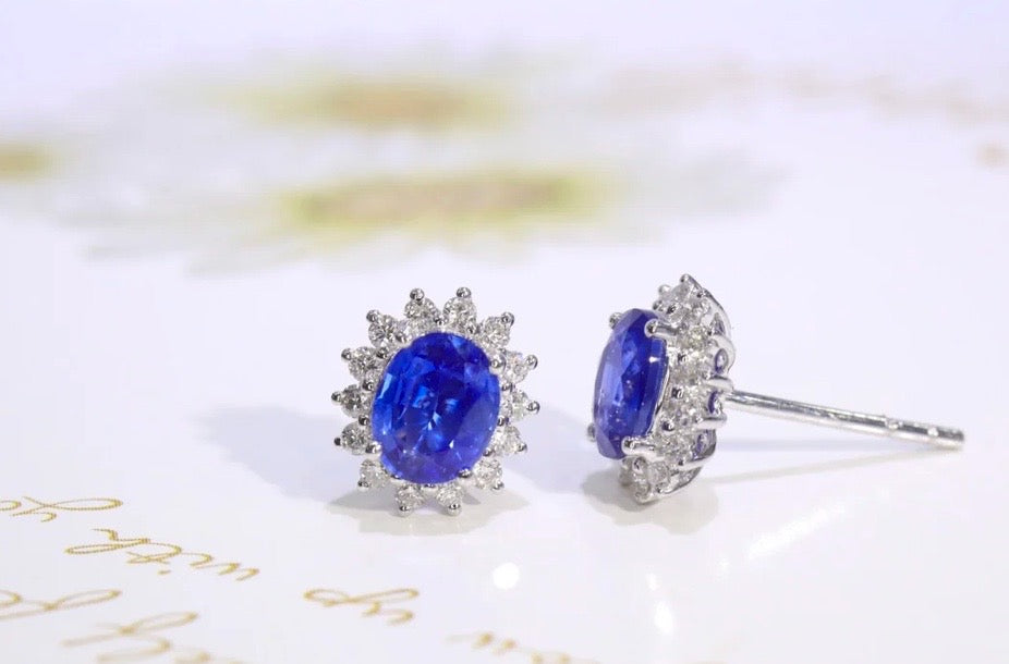 Blue Sapphire & Diamond Stud Earrings 18K White Gold, Natural Blue Sapphire & Diamond Stud Earrings, Blue Sapphire Earrings, Natural Sapphire Stud Earrings, Sapphire Earrings 18k White Gold, Sapphire Diamond Earrings, Diamond & Sapphire Earrings, Natural Diamond and Sapphire Earrings, Natural Sapphire and Diamond Earrings, Natural Sapphire & Diamond Earrings, Genuine Blue Sapphire, Natural Blue Sapphire, Diamond Earrings with Sapphire Solid Gold Sapphire Earrings