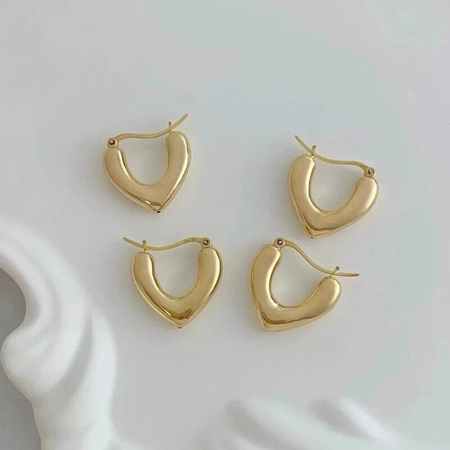 18k Yellow Gold Arrow Hoop Earrings, Unique Yellow Gold Hoop Earrings Au750