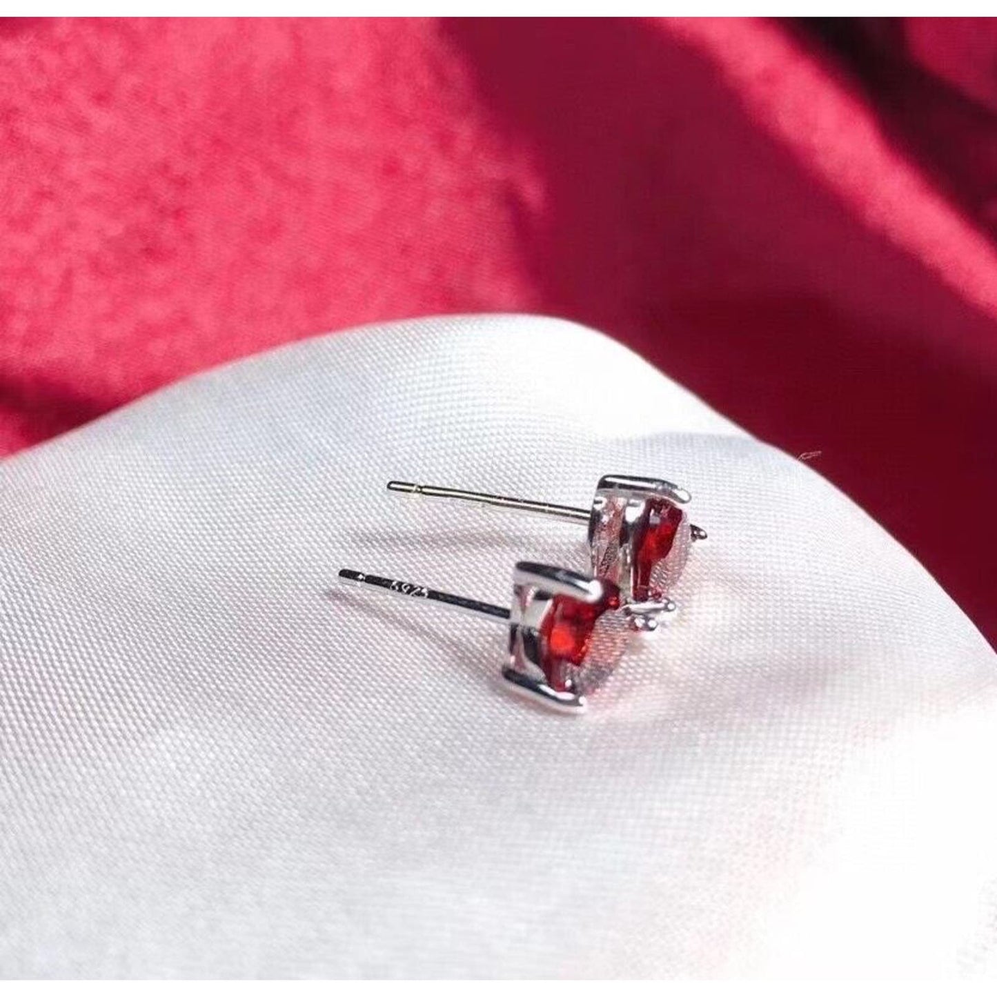 Heart Shaped Red Garnet Stud Earrings 6mm Platinum Plated