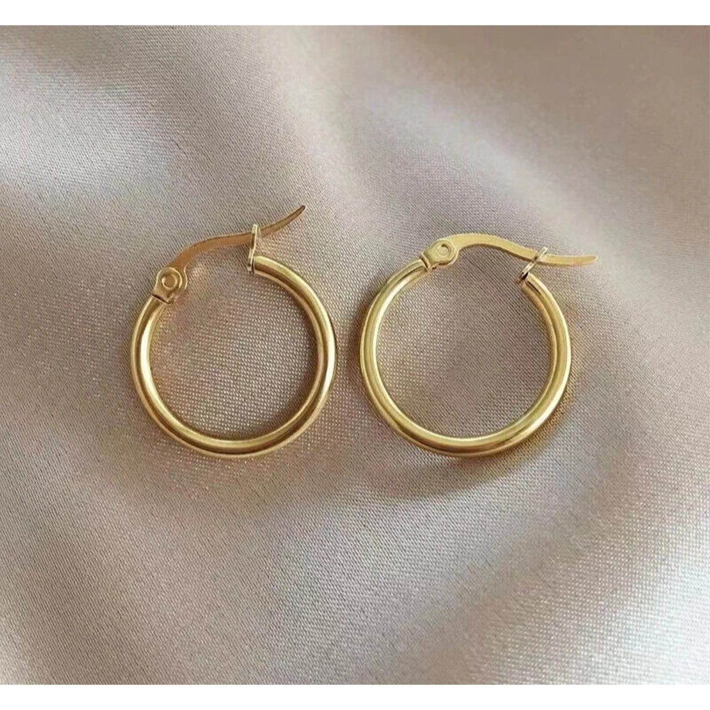 18k Yellow Gold Hoop Earrings, Dainty Yellow Gold Hoop Earrings Au750 Yellow