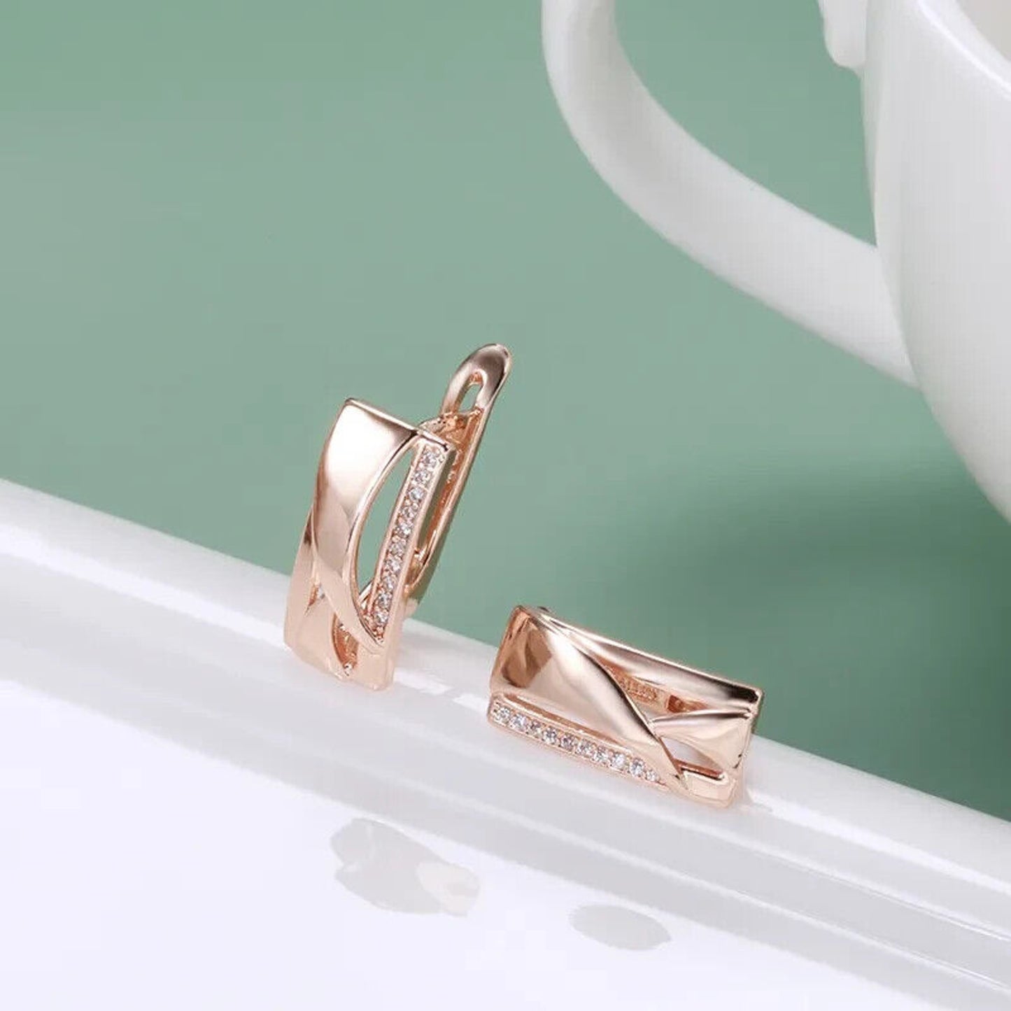 Rose Gold Earrings, Shiny Rose Gold Vintage Earrings, 585 Rose Gold Stud